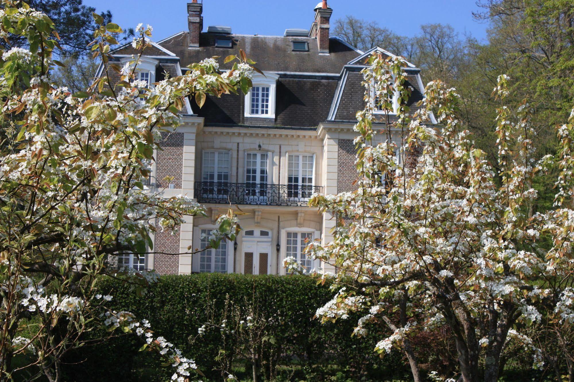 Château d'Avesnes - Le Castelet Exterior foto